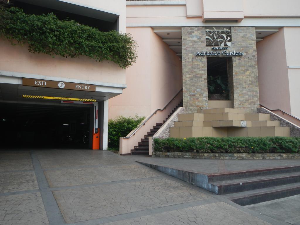 A Homey Place At Adriatico مانيلا المظهر الخارجي الصورة